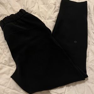 Lululemon Black Tapered Leg Joggers Size 4